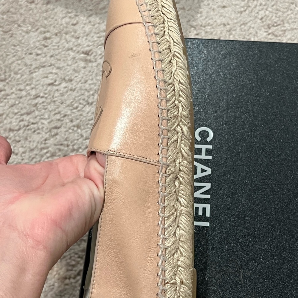 Chanel Tan Espadrilles Classic Style - Picture 6 of 16